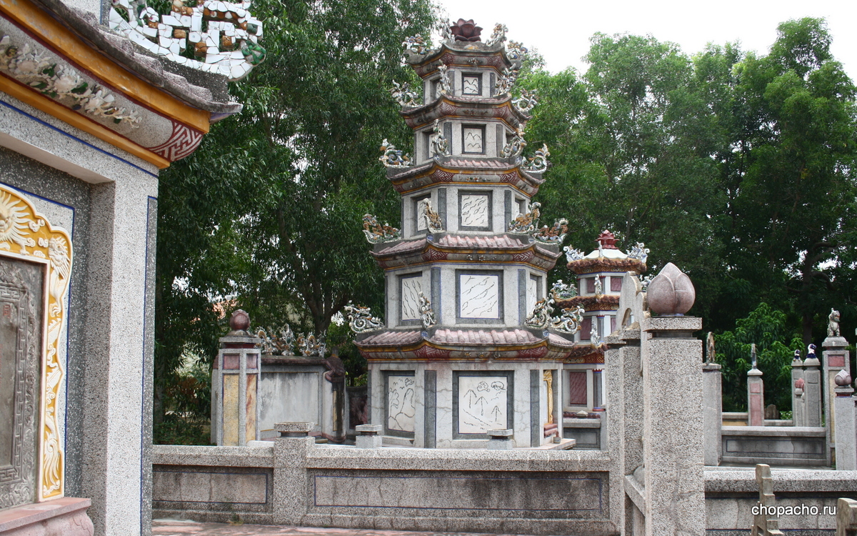 Буддийский монастырь в Хой Ане, Вьетнам
