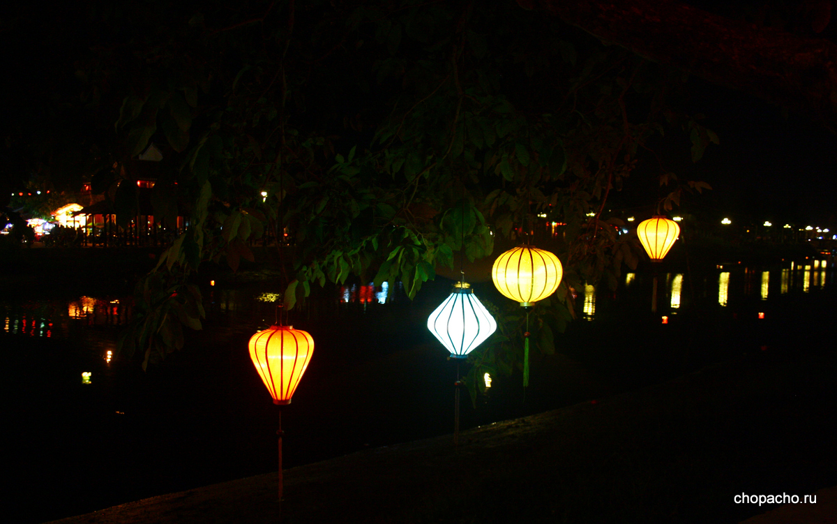 уличные фонарики в Хой Ане