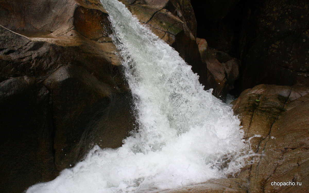 Водопад Бахо, Нячанг
