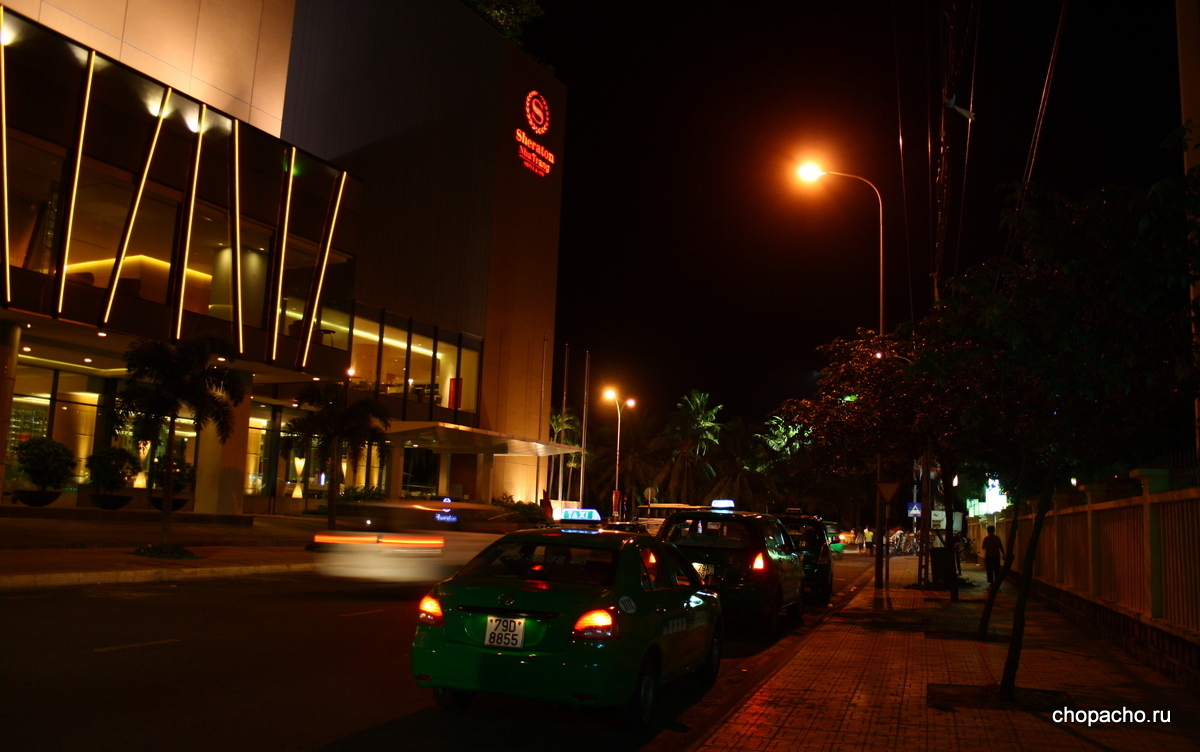Вечерние улицы Нячанга