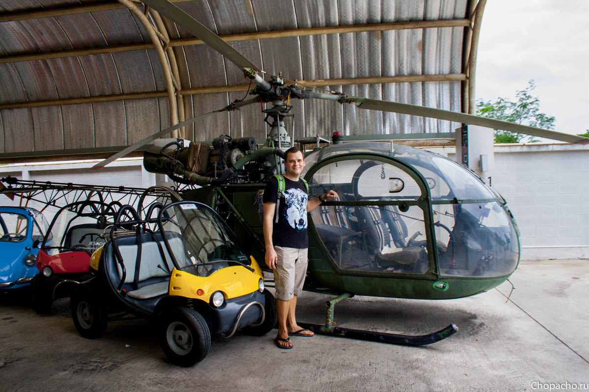 Вертолёт в музее техники мистера Джесады