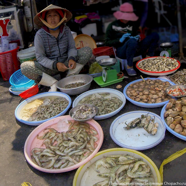Фрукты и овощи в Нячанге, Вьетнаме. 2016.